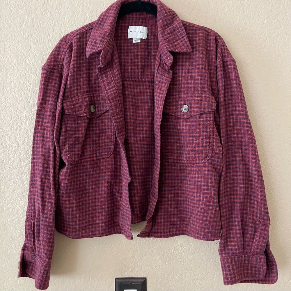 American Eagle Outfitters burgundy Plaid cropped flannel